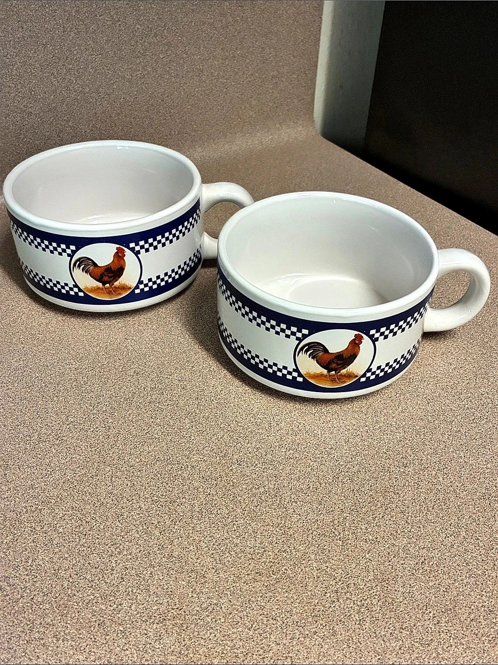 Rooster Mugs Set of 2 in White & Blue